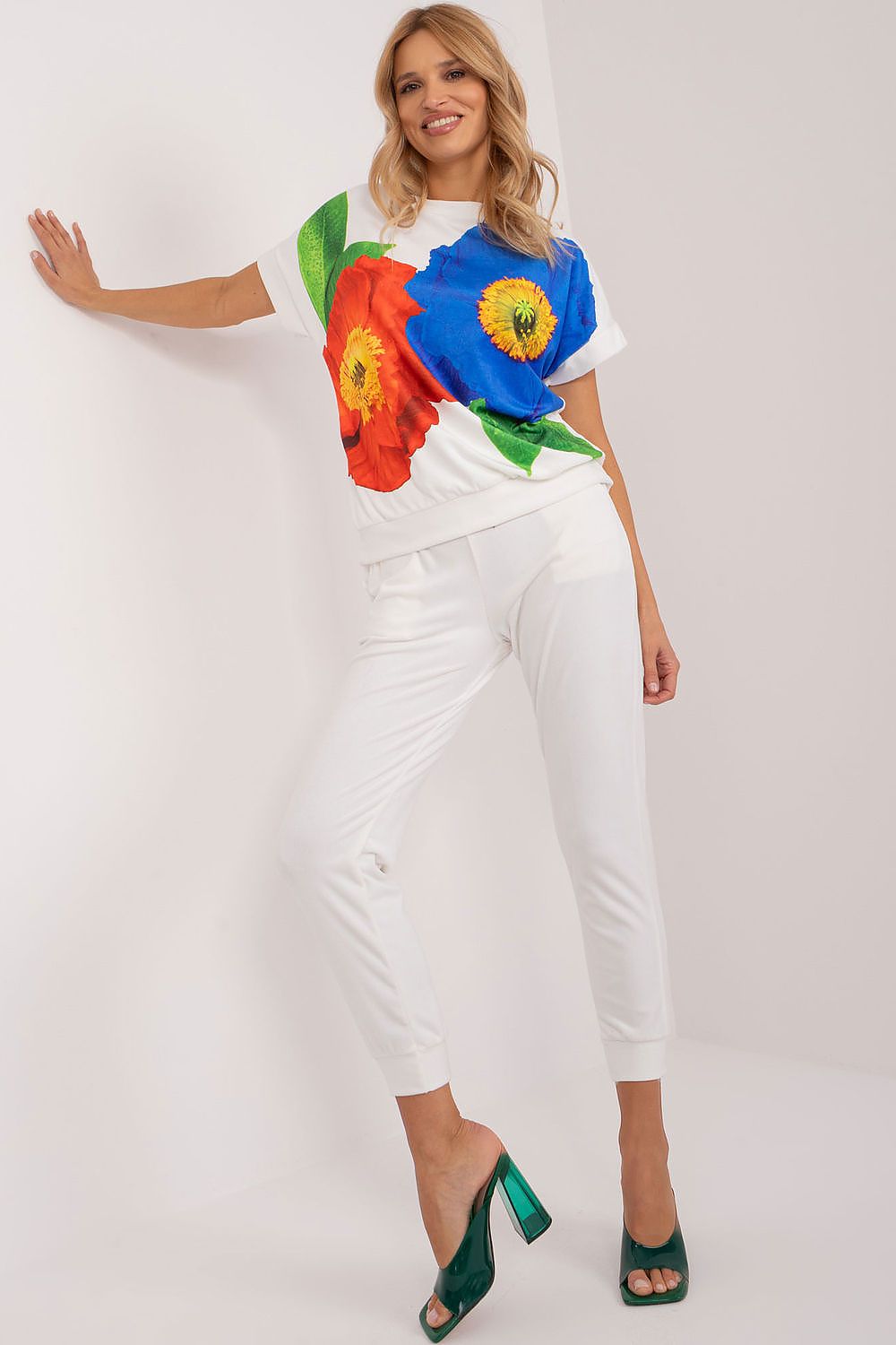 Oppdag vårt utvalg av stilfulle  Sett Rue Paris til dame i ulike størrelser og kvalitetsmaterialer – perfekte til jobb, fritid og alle dager. Rask levering og gode priser hos MS Stylehaven. se mer!