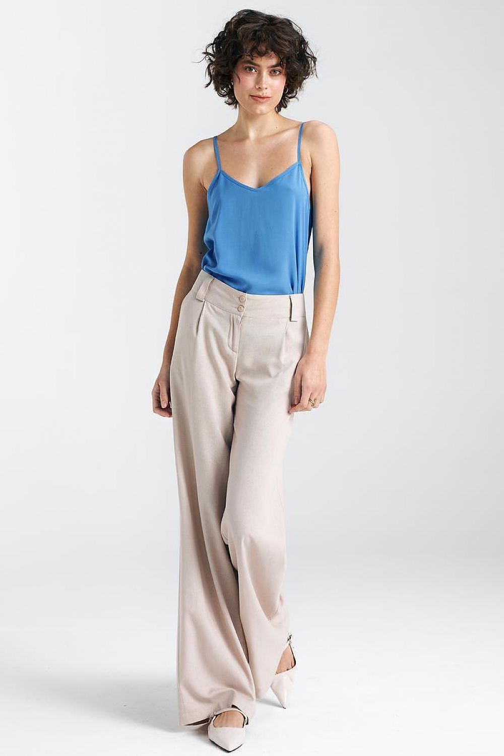 Oppdag vårt utvalg av stilfulle Blå T-skjorte Nife til dame i ulike størrelser og kvalitetsmaterialer – perfekte til jobb, fritid og alle dager. Rask levering og gode priser hos MS Stylehaven. se mer!