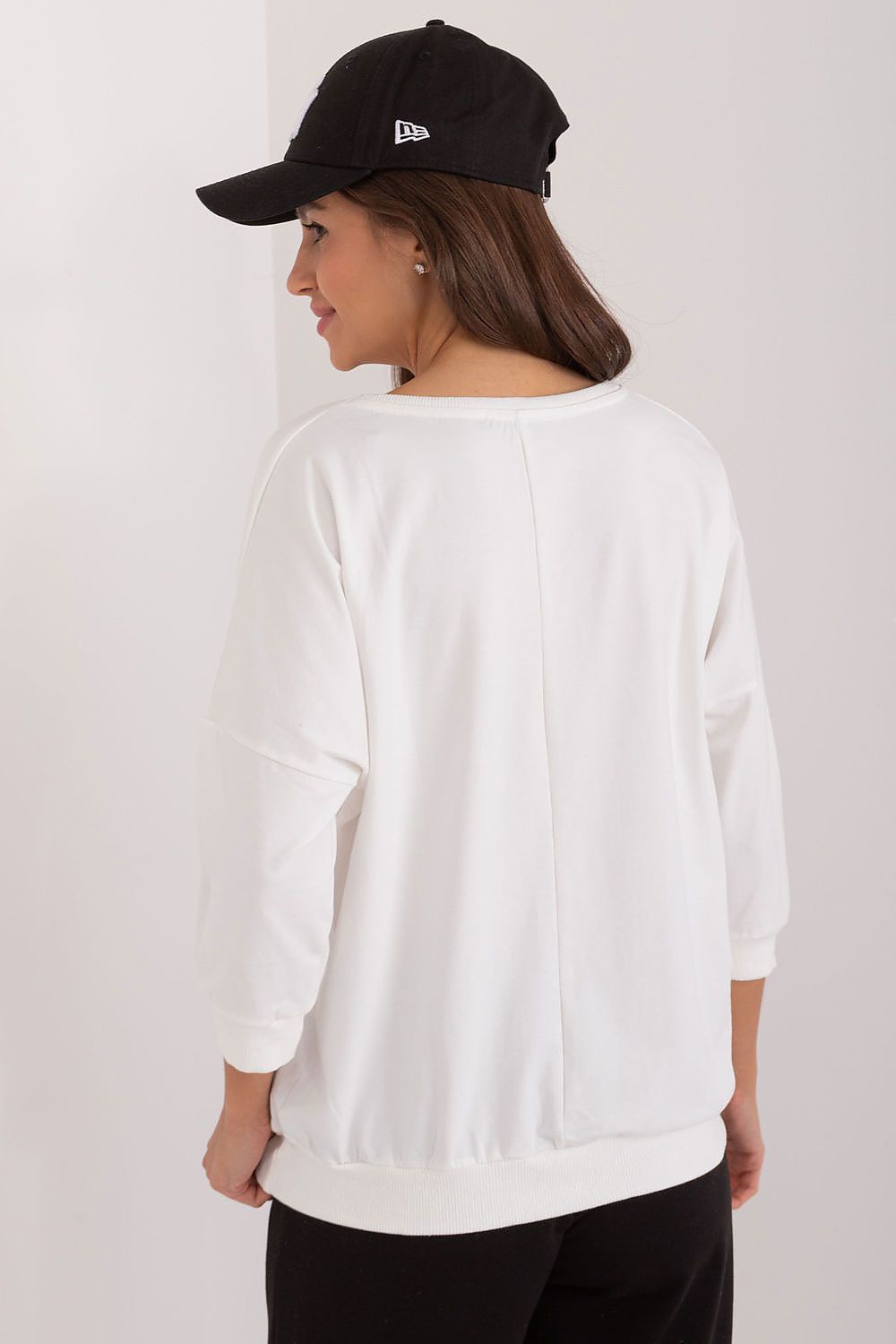 Oppdag vårt utvalg av stilfulle  Genser - Relevance til dame i ulike størrelser og kvalitetsmaterialer – perfekte til jobb, fritid og alle dager. Rask levering og gode priser hos MS Stylehaven. se mer!