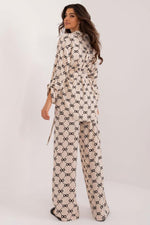 Lakerta Casual skjorte og bukser i bomull til dame fra MS StyleHaven, laget av Bomull, farge beige 2, størrelse S/M, med short ermer, perfekt til casual; dress