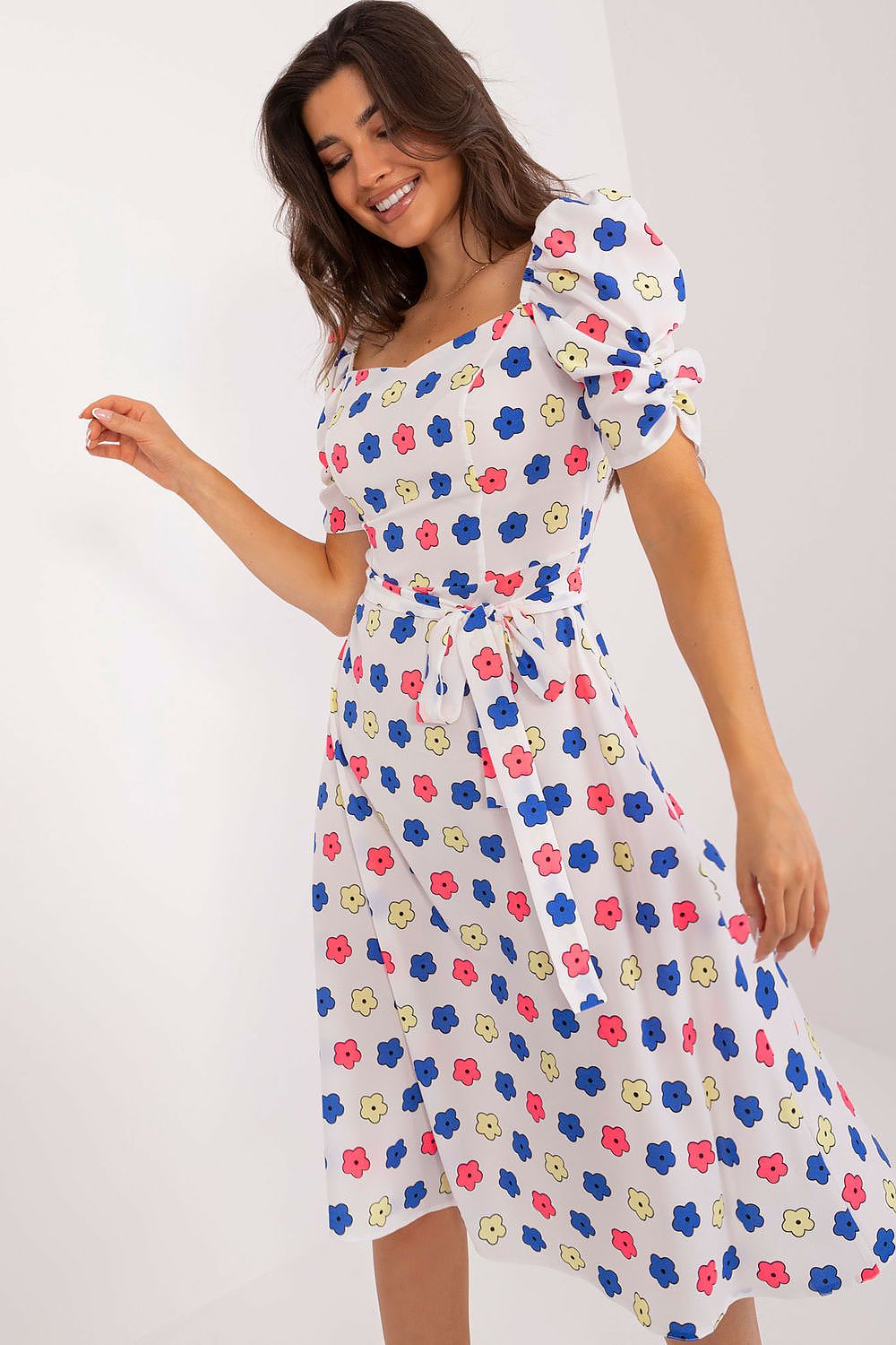 Lakerta sommer-kjole med puffermer til dame fra MS StyleHaven, laget av polyester; Viskose, farge Hvit, størrelse 36, med short ermer, knee lengde, kjolestil empire-waist; a-line, perfekt til casual; dress