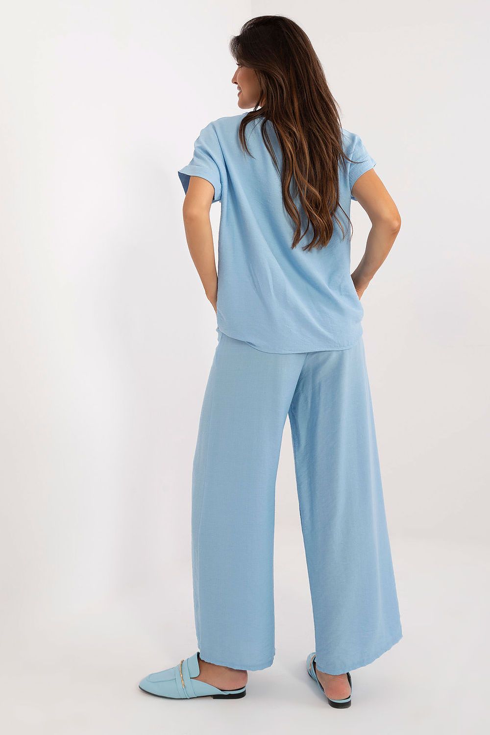 Oppdag vårt utvalg av stilfulle Grå Sett Italia Moda til dame i ulike størrelser og kvalitetsmaterialer – perfekte til jobb, fritid og alle dager. Rask levering og gode priser hos MS Stylehaven. se mer!