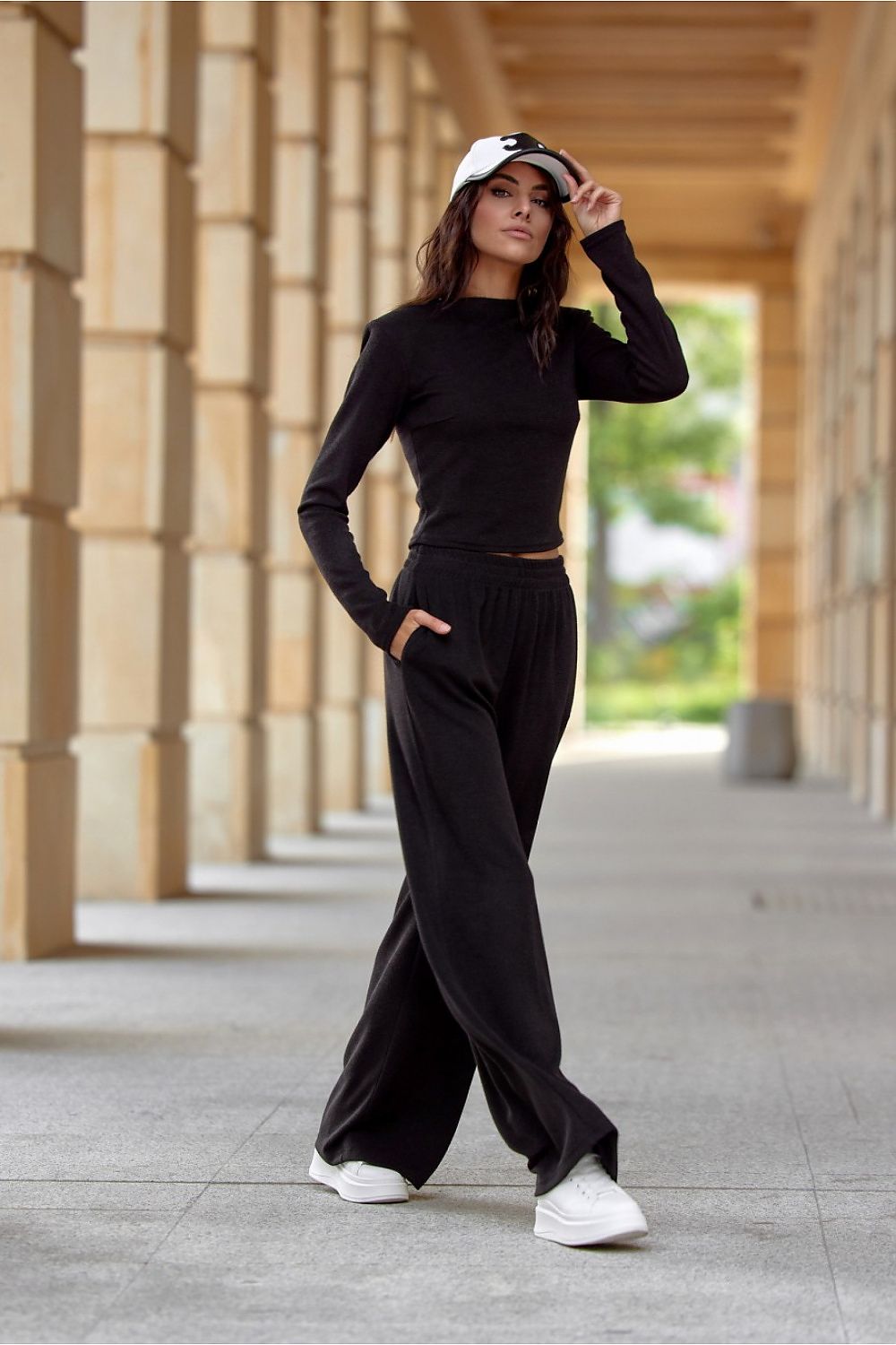 Harper-bluse fra Roco Fashion fra MS StyleHaven, størrelse 40, med long, bukselengde long, kjolelengde midi, kjolestil sheath