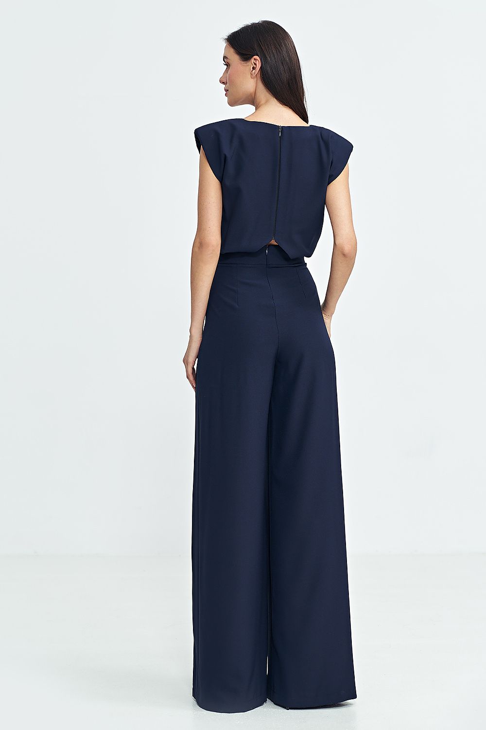 Dress Nife til dame fra MS StyleHaven, laget av polyester, farge Marineblå, størrelse 40, med sleeveless ermer, perfekt til casual; dress