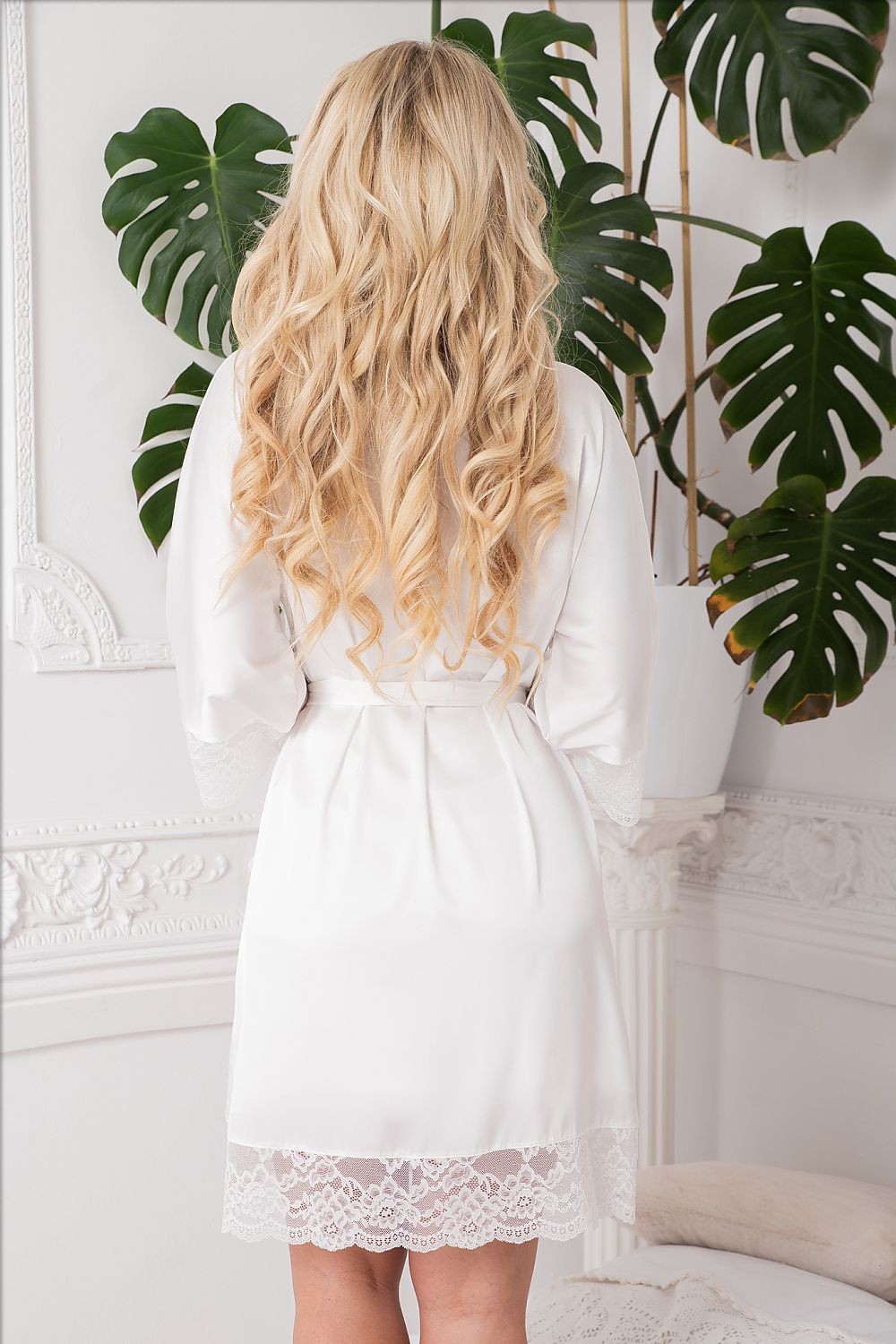 Sumi badekåpe fra Kalimo til dame fra MS StyleHaven, laget av Sateng; Elastan; polyester, farge beige, størrelse L, med short; cap; sleeveless ermer, perfekt til casual; dress