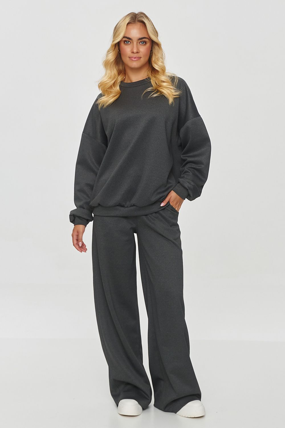 Sett Makadamia til dame fra MS StyleHaven, laget av polyester, farge Grå, størrelse 38, med long ermer, perfekt til casual; dress