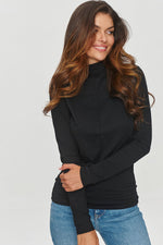 Oppdag vårt utvalg av stilfulle Grønn 2 Bluse Makadamia til dame i ulike størrelser og kvalitetsmaterialer - perfekte til jobb; fritid og alle dager. Rask levering og gode priser hos MS Stylehaven. se mer!