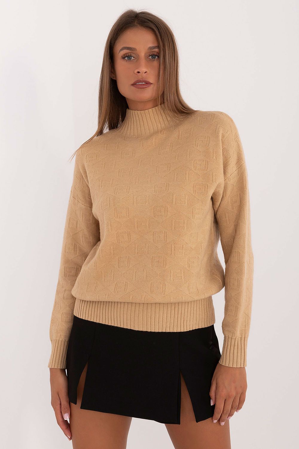 Oppdag vårt utvalg av stilfulle Beige 2 Jumper - AT til dame i ulike størrelser og kvalitetsmaterialer – perfekte til jobb; fritid og alle dager. Rask levering og gode priser hos MS Stylehaven. se mer!