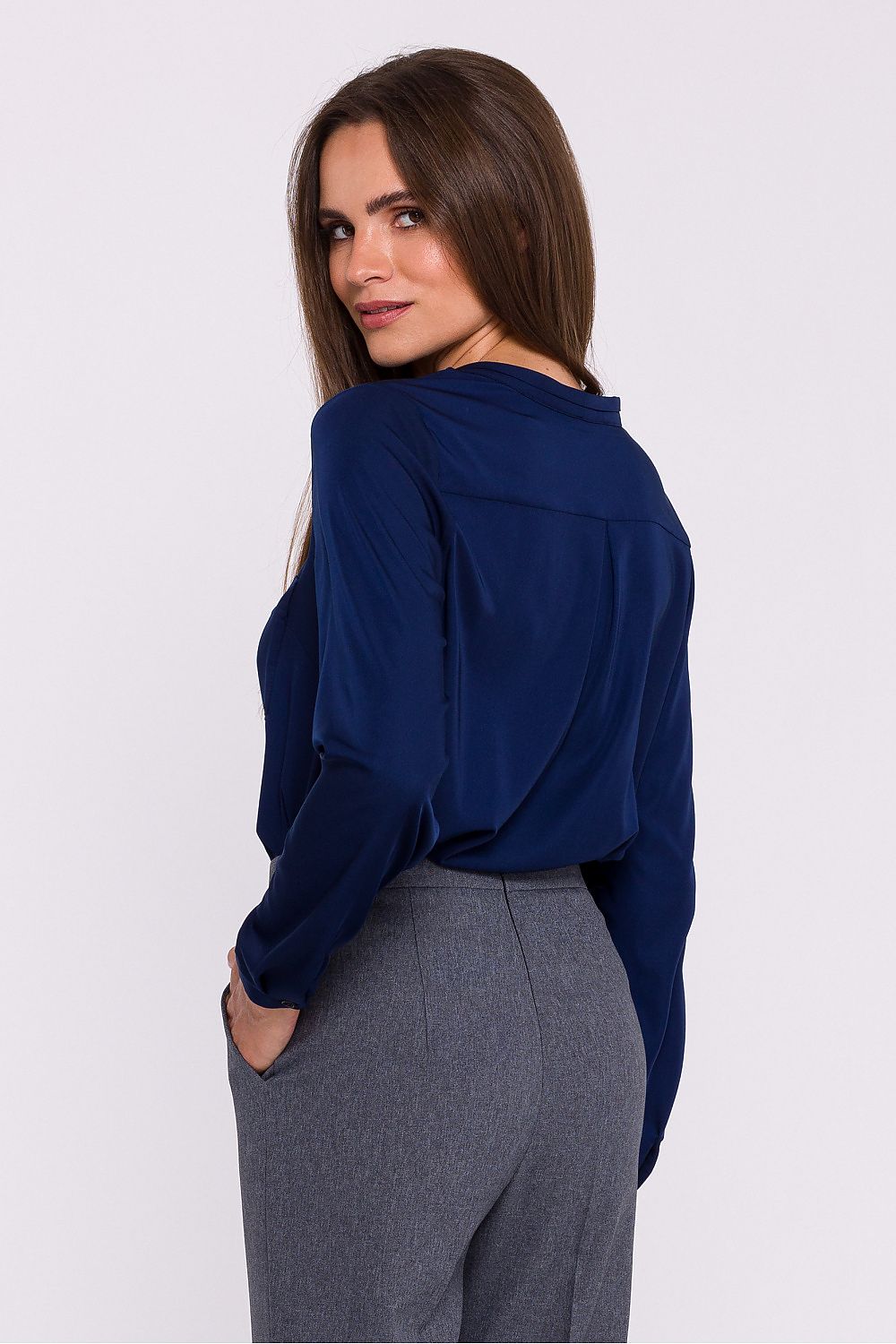 Bluse Stylove til dame fra MS StyleHaven, laget av polyester, farge Marineblå, størrelse L, med long ermer, perfekt til dress