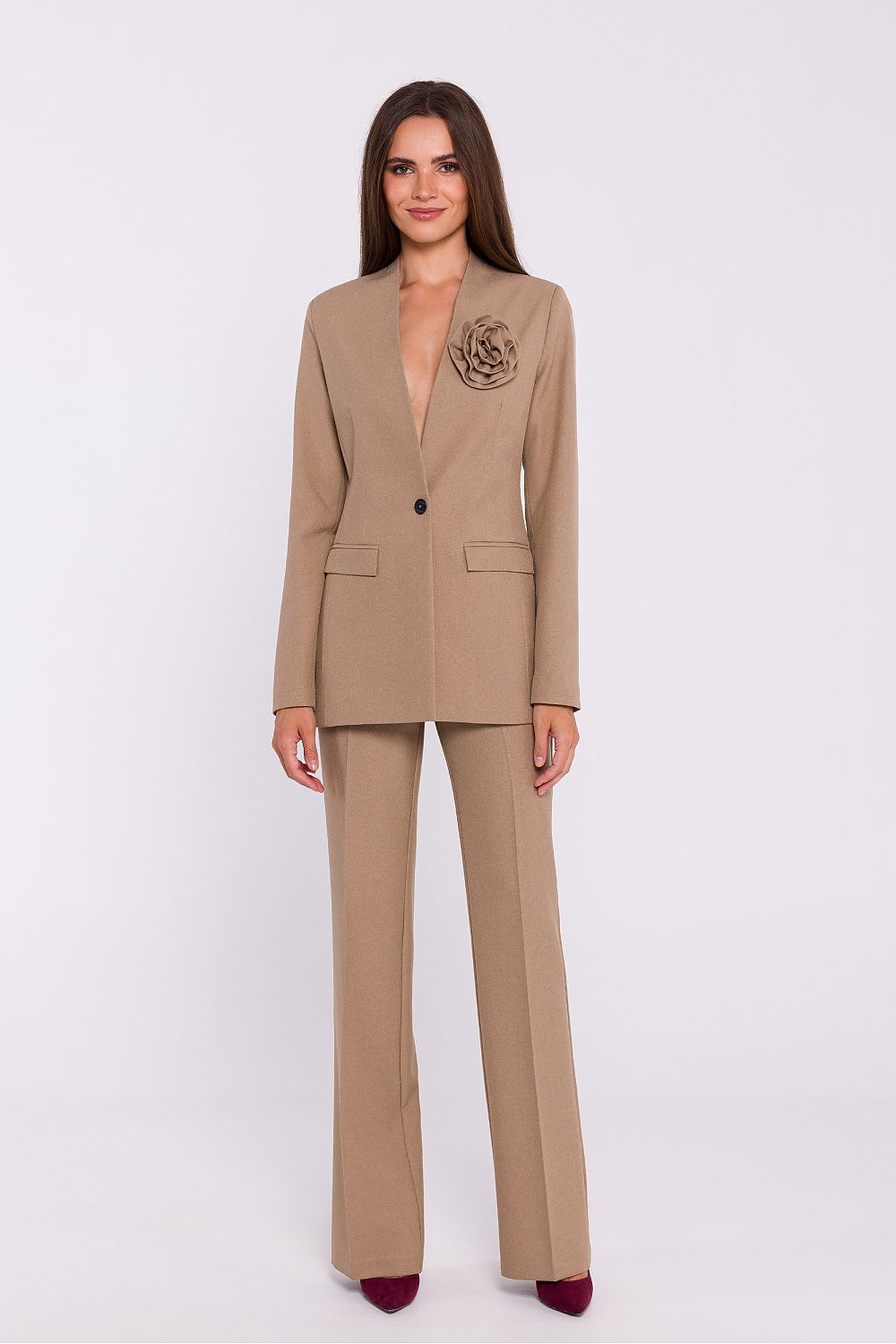 Jakke Stylove til dame fra MS StyleHaven, laget av polyester, farge beige, størrelse XL, med long ermer, perfekt til dress