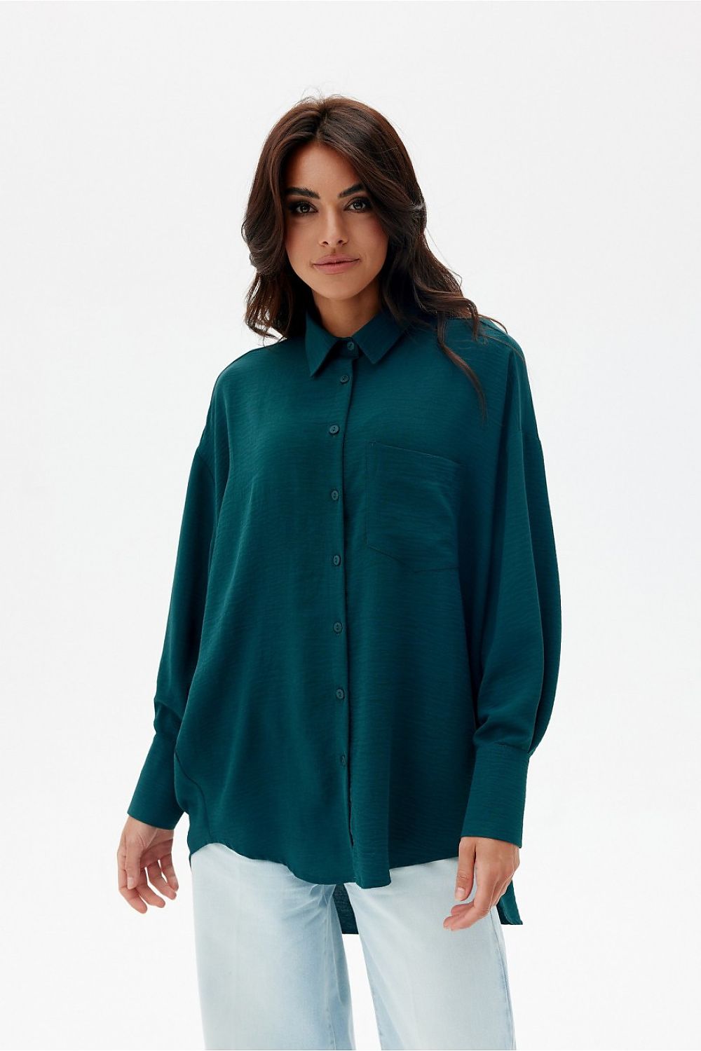 Urban Flow – asymmetrisk oversized skjorte fra Roco Fashion fra MS StyleHaven, størrelse S/M, med long, bukselengde long, kjolelengde maxi, kjolestil sheath