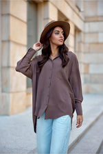 Urban Flow – asymmetrisk oversized skjorte fra Roco Fashion fra MS StyleHaven, størrelse L/XL, med long, bukselengde long, kjolelengde maxi, kjolestil sheath