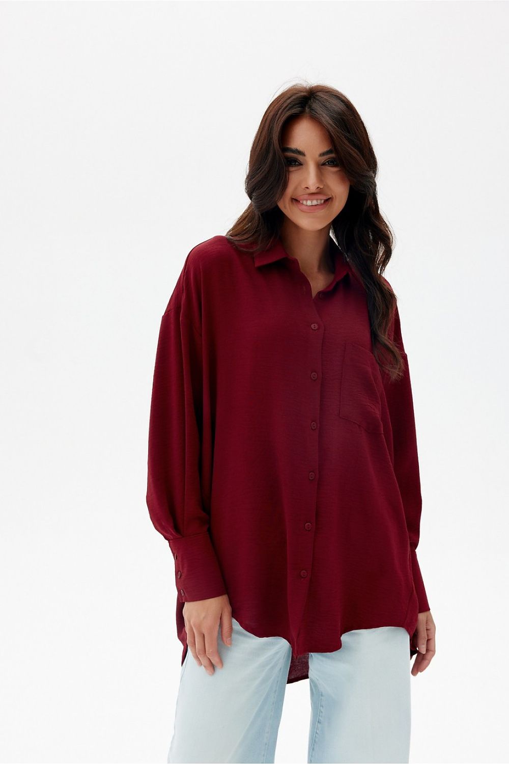 Urban Flow – asymmetrisk oversized skjorte fra Roco Fashion fra MS StyleHaven, størrelse L/XL, med long, bukselengde long, kjolelengde maxi, kjolestil sheath