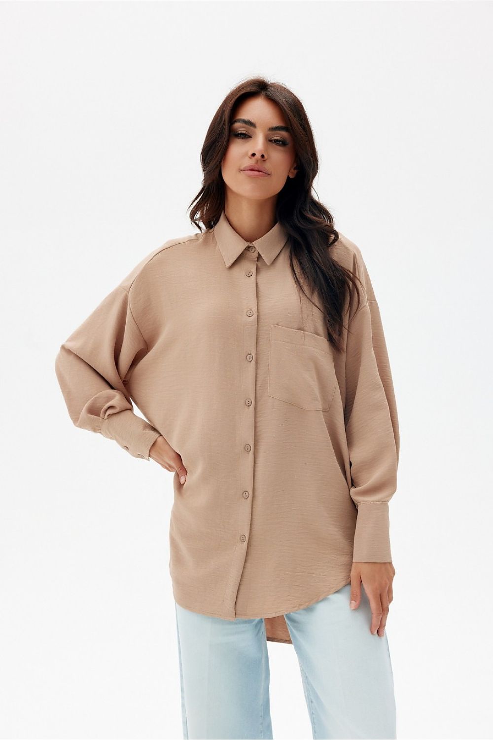 Urban Flow – asymmetrisk oversized skjorte fra Roco Fashion fra MS StyleHaven, størrelse L/XL, med long, bukselengde long, kjolelengde maxi, kjolestil sheath