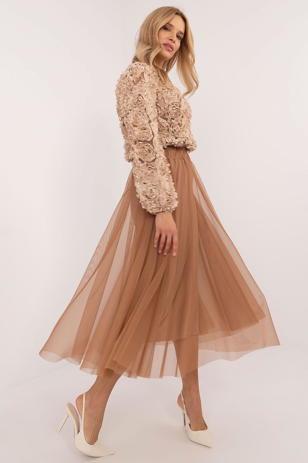 Oppdag vårt utvalg av stilfulle Rosa Skjørt Italia Moda til dame i ulike størrelser og kvalitetsmaterialer – perfekte til jobb, fritid og alle dager. Rask levering og gode priser hos MS Stylehaven. se mer!