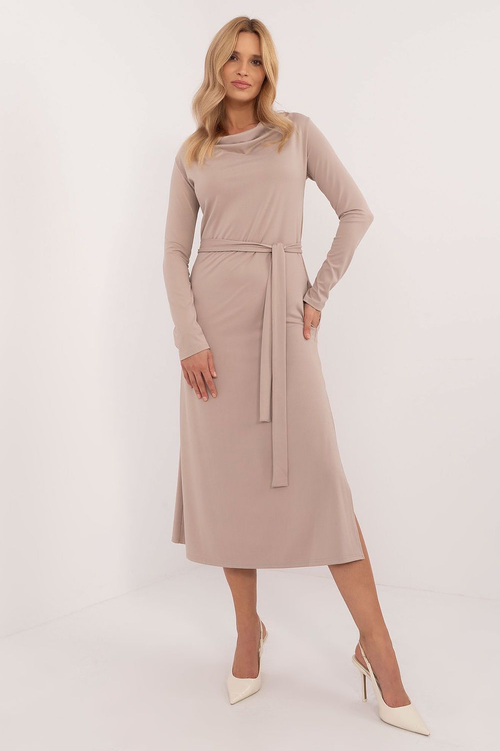 Lakerta Elegant Midi-kjole til dame til dame fra MS StyleHaven, laget av Viskose, farge beige, størrelse S/M, med long ermer, midi lengde, kjolestil babydoll; sheath, perfekt til casual; dress