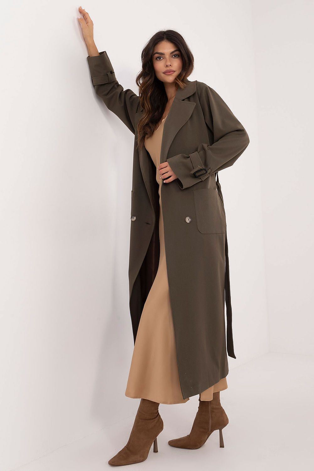 Lakerta Trench Coat i bomull til dame til dame fra MS StyleHaven, laget av Bomull, farge Grønn, størrelse L/XL, med long ermer, perfekt til casual; dress