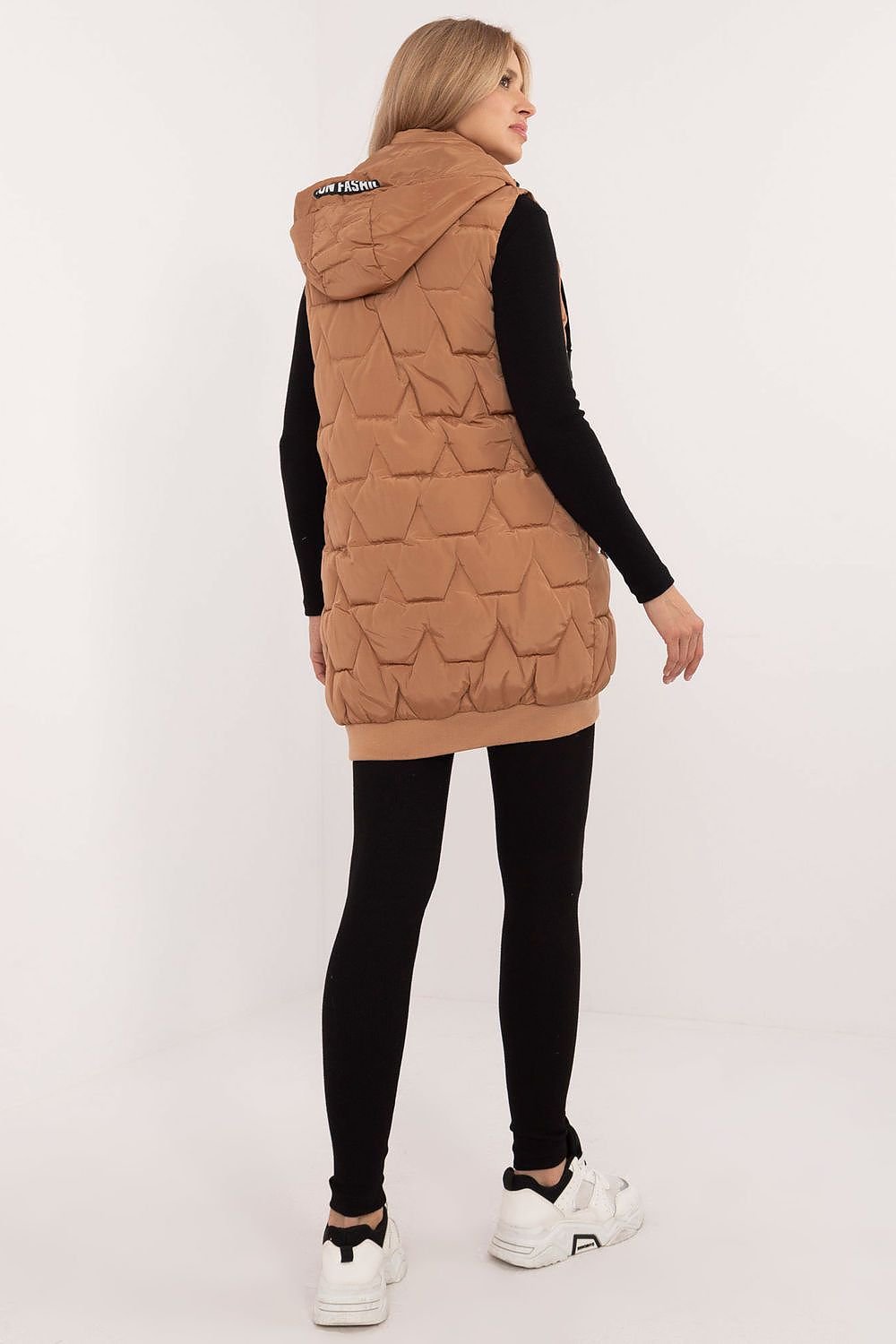 Vattert vest til dame fra MS StyleHaven, størrelse L, med long, bukselengde long, kjolelengde maxi, kjolestil gown; sheath