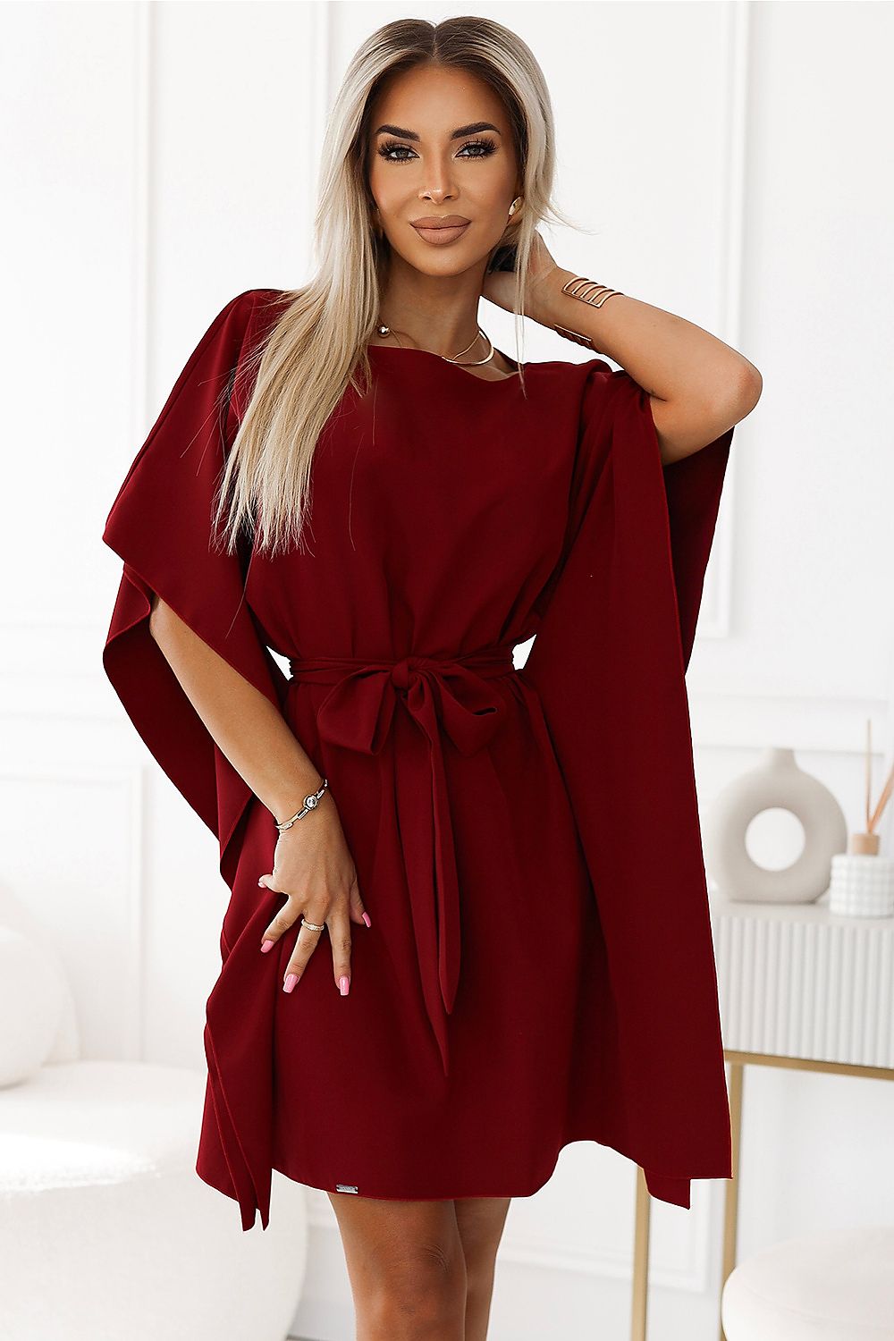 Sofia Day kjole til dame fra MS StyleHaven, laget av polyester, farge Rød 3, størrelse 2XL/3XL, med short ermer, perfekt til casual; dress
