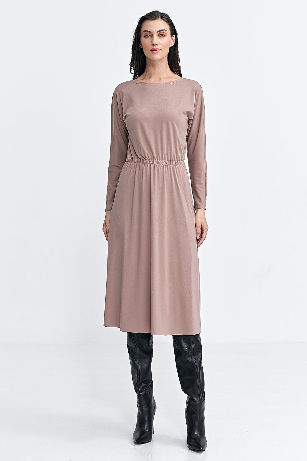 Dagskjole Nife til dame fra MS StyleHaven, laget av modal-1; Polyamid; Viskose, farge beige, størrelse 36, med long ermer, midi lengde, kjolestil a-line, perfekt til casual; dress