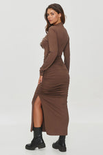 Oppdag vårt utvalg av stilfulle Grønn Dagkjole Makadamia til dame i ulike størrelser og kvalitetsmaterialer - perfekte til jobb, fritid og alle dager. Rask levering og gode priser hos MS Stylehaven. se mer!