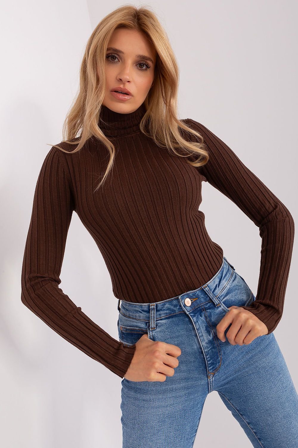 Turtleneck genser til dame fra MS StyleHaven, størrelse M/L, med long, bukselengde long, kjolelengde short; knee; mini; midi, kjolestil sweater; other