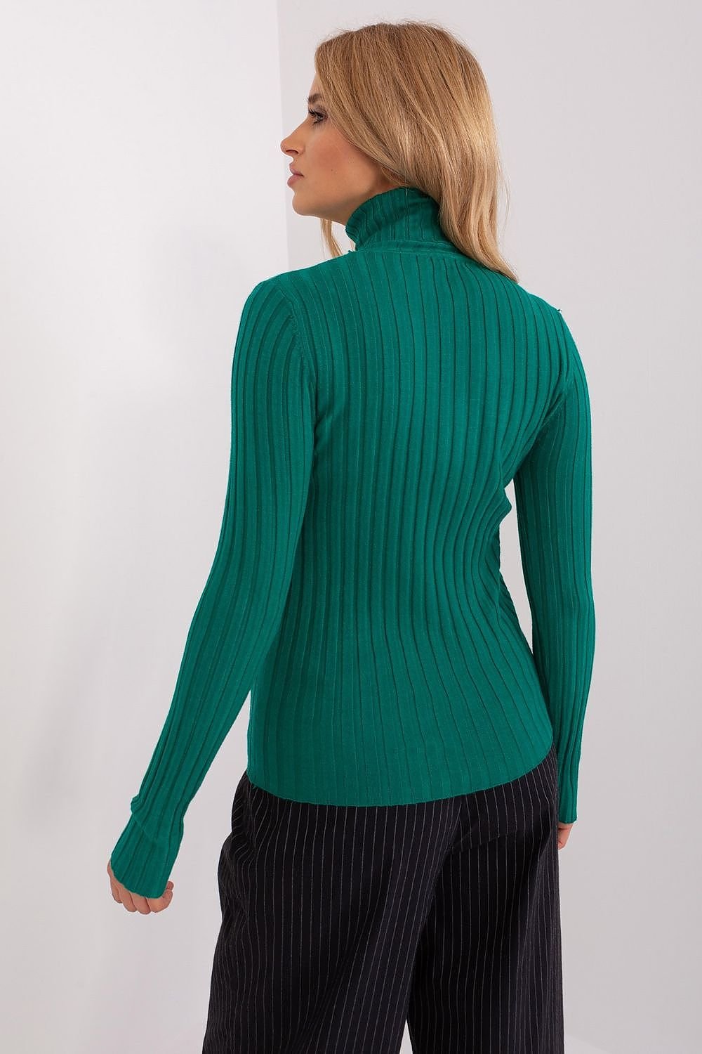 Turtleneck genser til dame fra MS StyleHaven, størrelse M/L, med long, bukselengde long, kjolelengde short; knee; mini; midi, kjolestil sweater; other