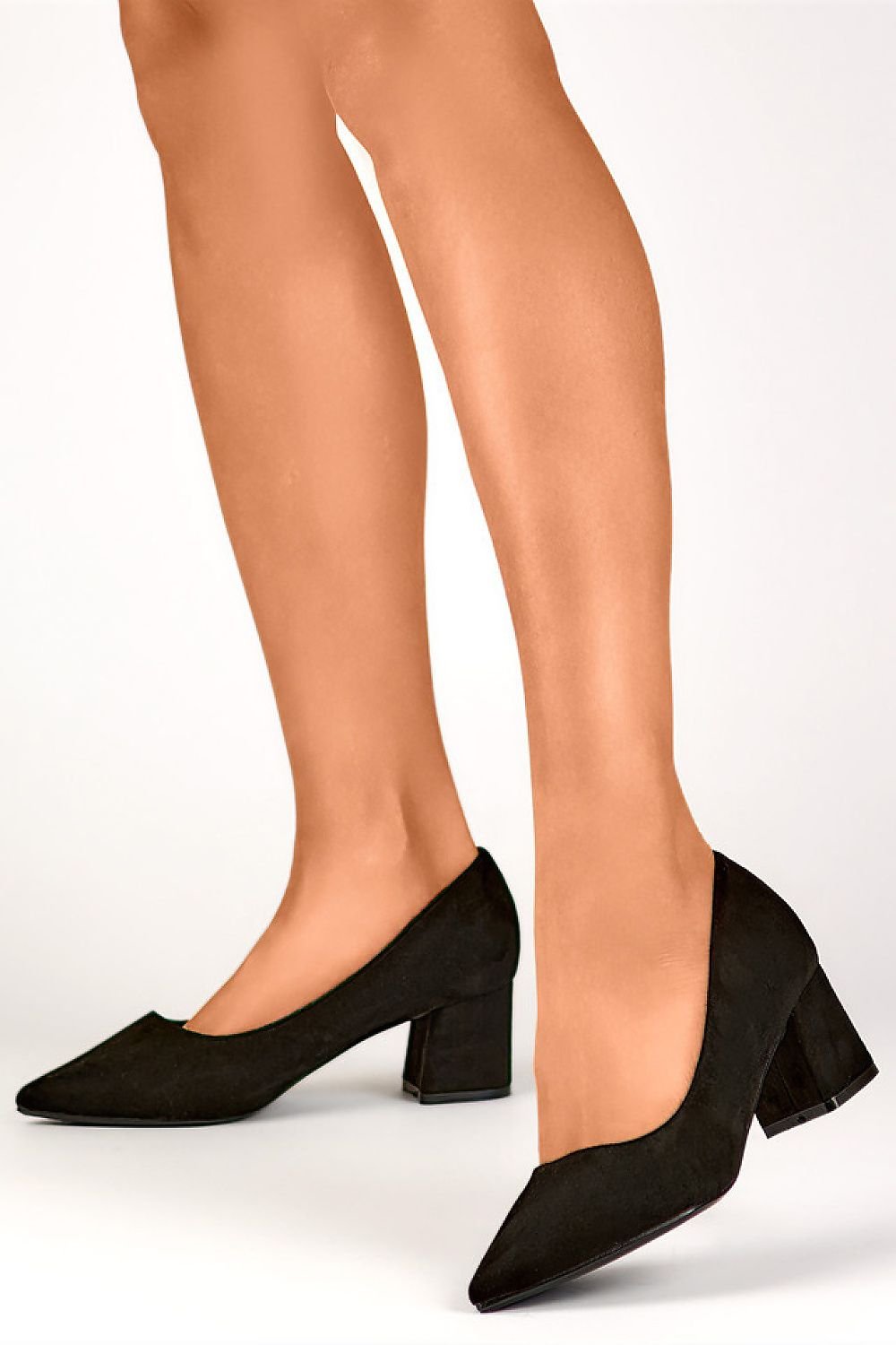 Tidløse dame sorte semskede pumps til dame fra MS StyleHaven, laget av Viskose; polyester; Polyamid, med detaljer i suede; faux-leather, farge 36, størrelse 41, med long ermer, hælhøyde high, skostørrelse 36; 37; 38; 39; 40; 41, perfekt til casual; dress