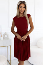 Lila plissert dagskjole – elegant og allsidig | Numoco til dame fra MS StyleHaven, laget av polyester, farge Blå 3, størrelse S, med short ermer, perfekt til casual; dress
