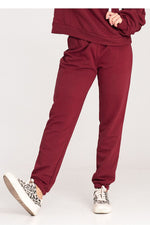 Essential Comfort Sweatpants - Figl red / S MAHYSTYLE