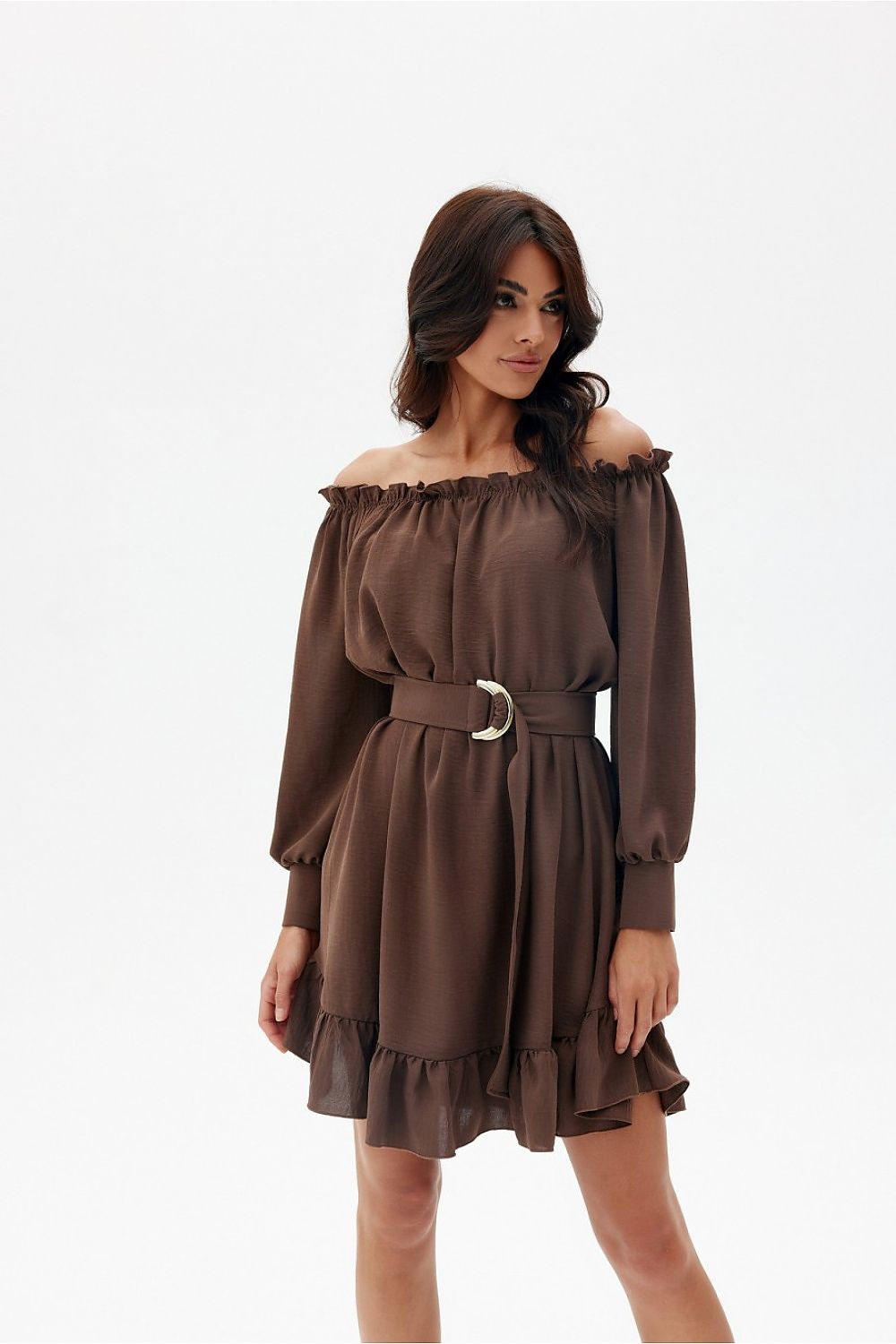 Lett trapesekjole med spansk utringning og volangkant - Roco Fashion fra MS StyleHaven, størrelse L/XL, med long, bukselengde long, kjolelengde midi; knee, kjolestil a-line