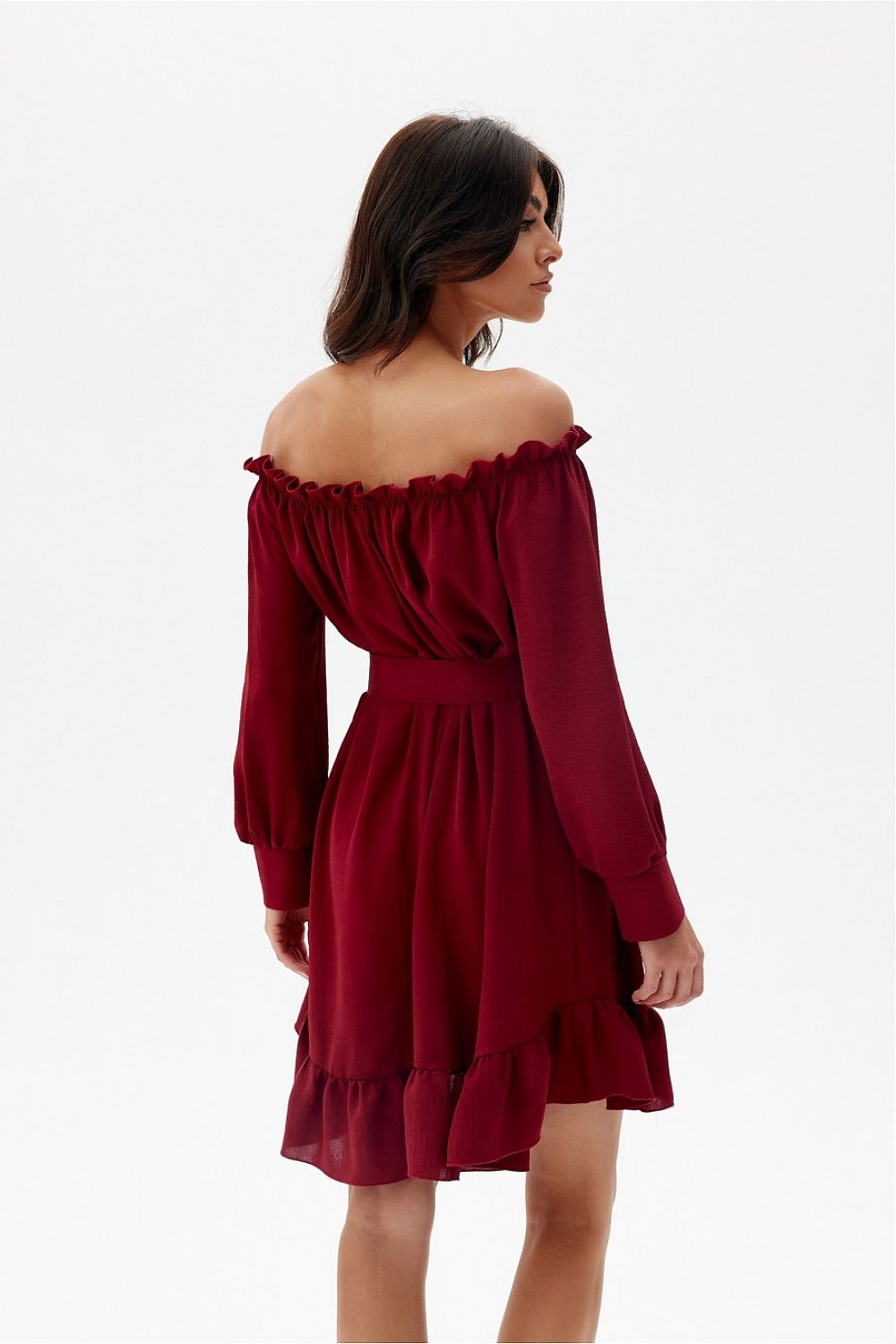 Lett trapesekjole med spansk utringning og volangkant - Roco Fashion fra MS StyleHaven, størrelse L/XL, med long, bukselengde long, kjolelengde midi; knee, kjolestil a-line