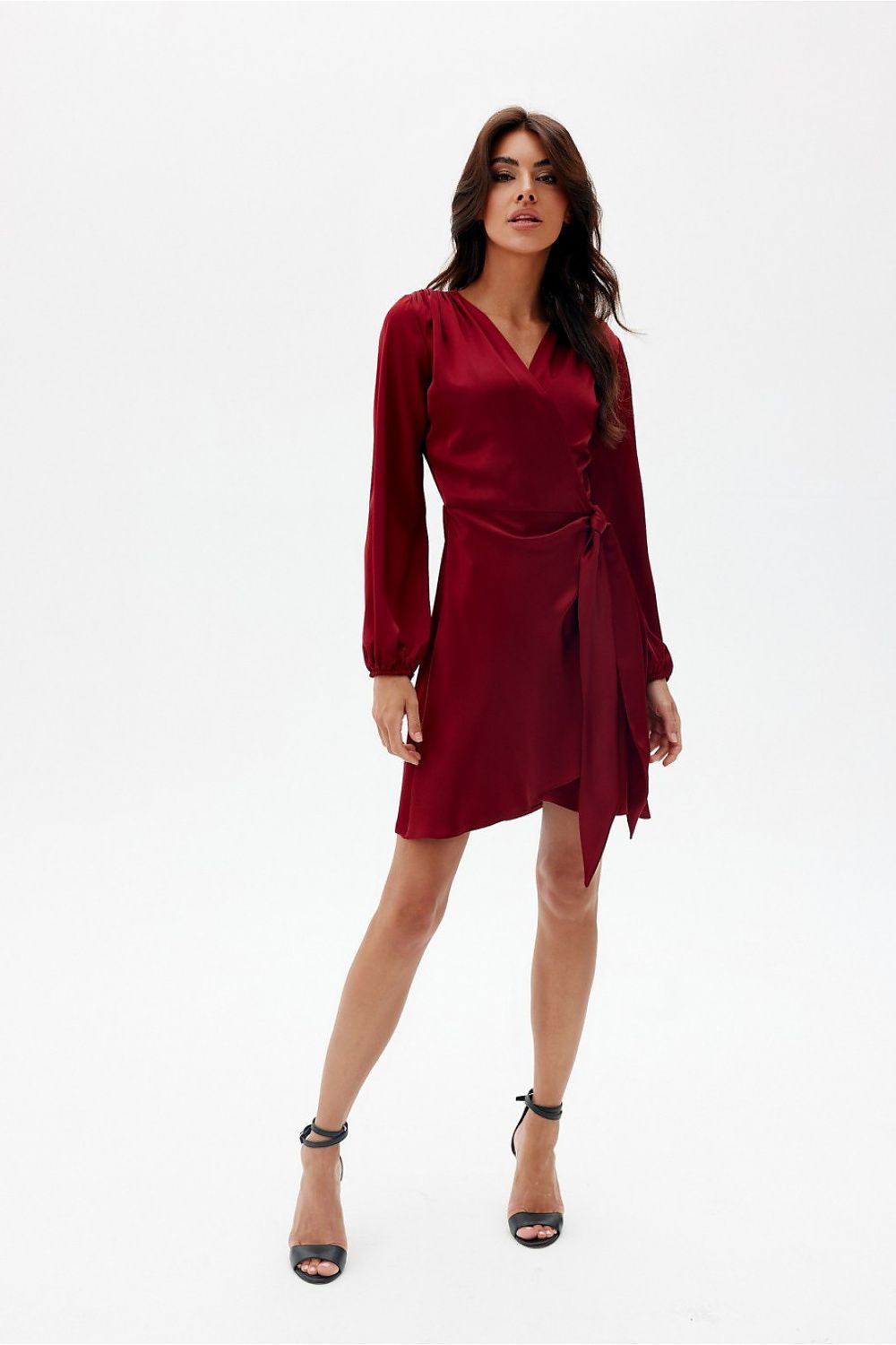 Catlin – sateng Minikjole av Roco Fashion fra MS StyleHaven, størrelse 38, med long, bukselengde long, kjolelengde mini, kjolestil wrap; a-line
