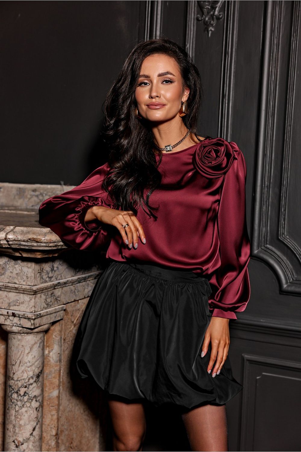Evelyn Sateng Bluse - Roco Fashion fra MS StyleHaven, størrelse 40, bukselengde long, kjolelengde midi, kjolestil wrap; a-line