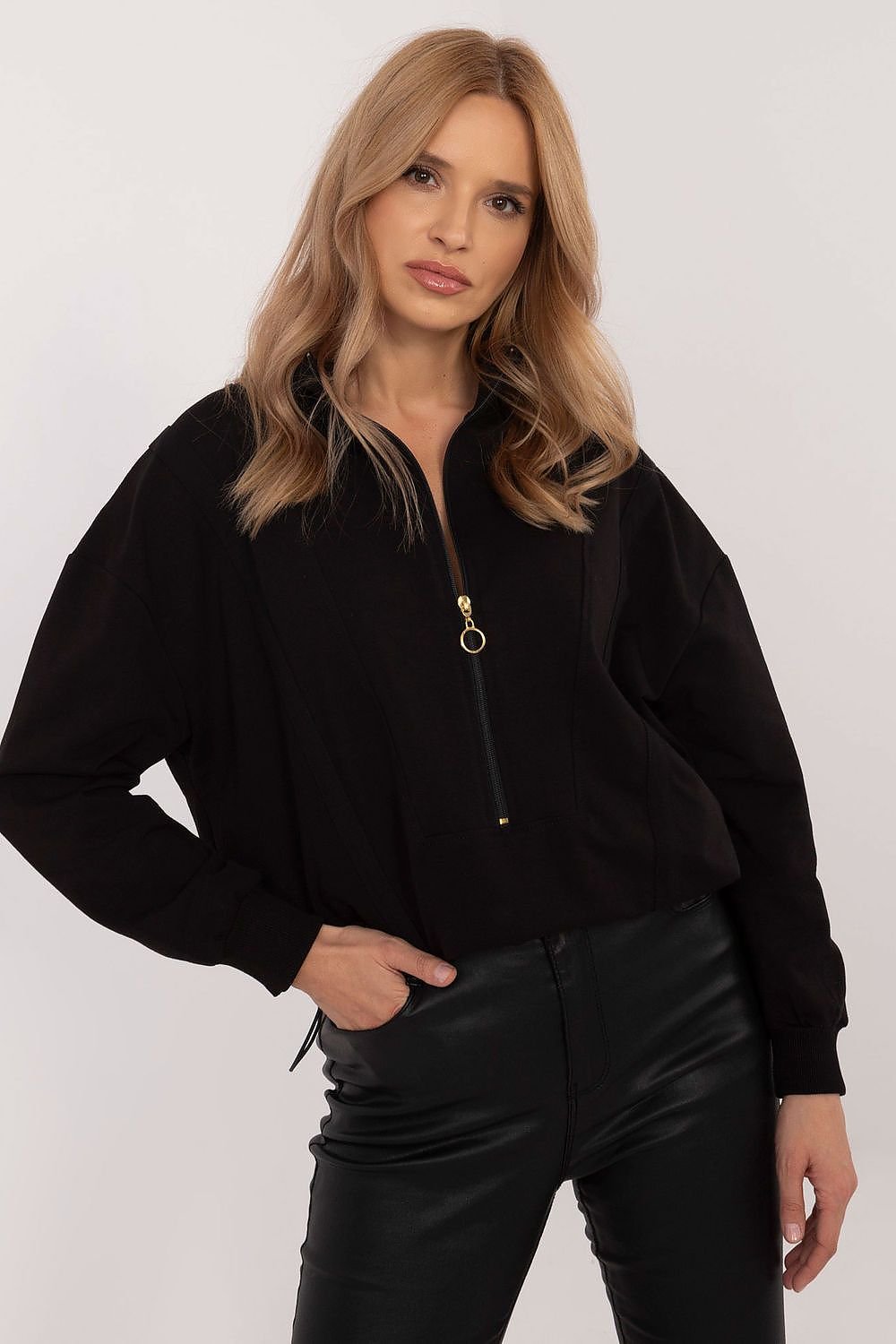 Sweatshirt med glidelås til dame fra MS StyleHaven, størrelse S, med short, bukselengde long, kjolelengde maxi, kjolestil gown; sheath