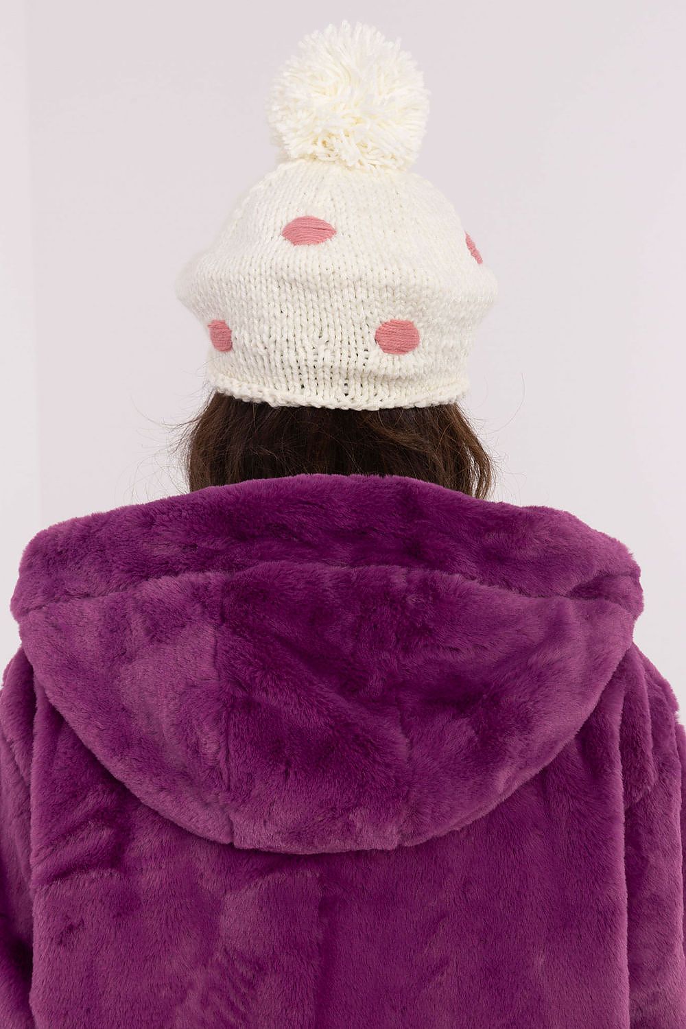 Oppdag vårt utvalg av stilfulle Grå Cap- AT til dame i ulike størrelser og kvalitetsmaterialer – perfekte til jobb; fritid og alle dager. Rask levering og gode priser hos MS Stylehaven. se mer!