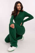 Lakerta Ribbestrikket Jumpsuit til dame til dame fra MS StyleHaven, laget av Bomull; polyester, farge Grønn, størrelse M/L, med long ermer, perfekt til casual; dress
