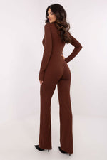 Lakerta Ribbestrikket Jumpsuit til dame til dame fra MS StyleHaven, laget av Bomull; polyester, farge Brun, størrelse M/L, med long ermer, perfekt til casual; dress