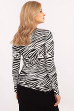 Wild Charm Bluse – Stilig bluse med dyreprint til dame fra MS StyleHaven, størrelse L, med long, bukselengde long, kjolelengde maxi, kjolestil gown; sheath