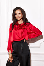 Satengbluse med snøring – romantisk eleganse fra Roco Fashion fra MS StyleHaven, størrelse 38, med long, bukselengde long, kjolelengde maxi, kjolestil sheath
