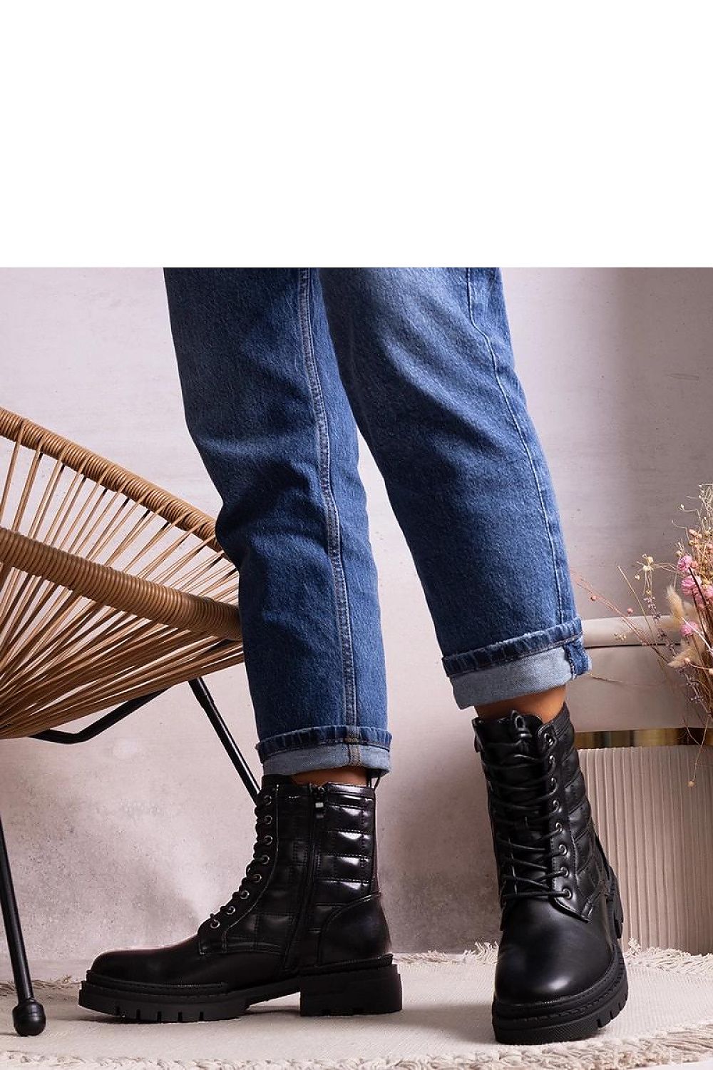 Dame Svarte Tellin-sneakers til dame fra MS StyleHaven, laget av Viskose; polyester; Polyamid, med detaljer i synthetic; rubber, farge Svart, størrelse 35, med long ermer, hælhøyde flat, skostørrelse 41; 40; 39; 38; 37; 36, perfekt til casual