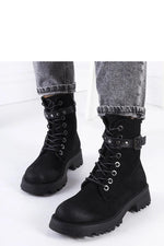 Narnclaedra ankelstøvletter for høst-vinter til dame fra MS StyleHaven, laget av Viskose; polyester; Polyamid, med detaljer i suede; faux-leather, farge Svart, størrelse 36, med long ermer, hælhøyde mid; flat, skostørrelse 41; 40; 39; 38; 37; 36, perfekt til casual