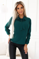 Business bluse til dame fra MS StyleHaven, laget av polyester, farge beige, størrelse S, med long ermer, perfekt til casual; dress