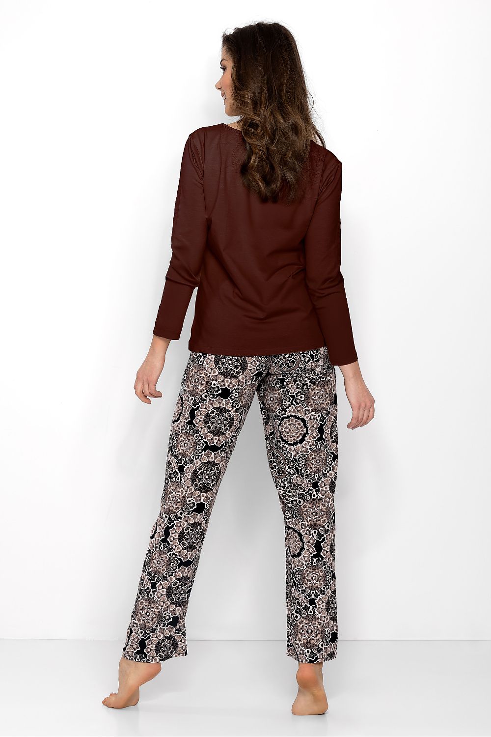 Pyjamas Momenti Per Me til dame fra MS StyleHaven, laget av Bomull; Elastan-1, farge Brun, størrelse M, med sleeveless ermer, perfekt til casual; dress