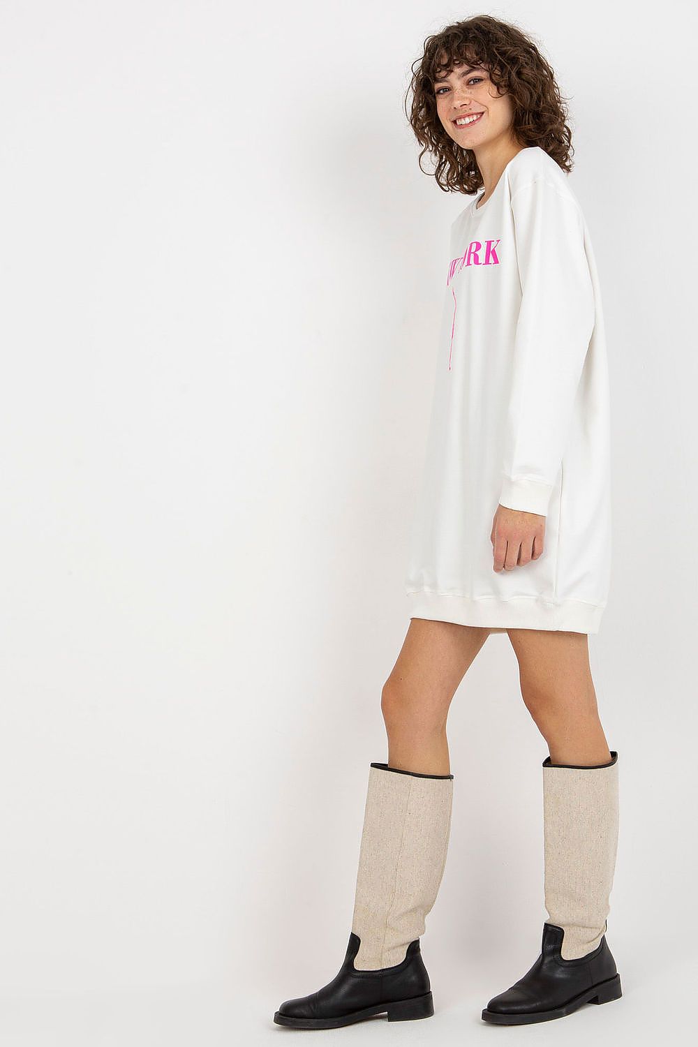 Casual oversized sweatshirt til Dame - FP til dame fra MS StyleHaven, størrelse one-size-fits-all, med short, kjolelengde mini, kjolestil sweater
