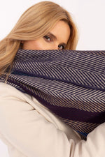 Oppdag vårt utvalg av stilfulle  Sjal - AT til dame i ulike størrelser og kvalitetsmaterialer – perfekte til jobb; fritid og alle dager. Rask levering og gode priser hos MS Stylehaven. se mer!