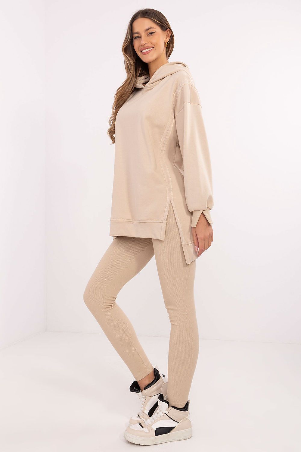 Sett med Lang Sweatshirt og Leggings - FP til dame fra MS StyleHaven, størrelse one-size-fits-all, med long, kjolelengde midi, kjolestil sweater