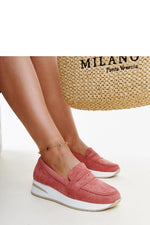 Rosa Muna Loafers til dame til dame fra MS StyleHaven, laget av Viskose; polyester; Polyamid, med detaljer i faux-leather; rubber; suede, farge Rosa, størrelse 36, med long ermer, hælhøyde flat, skostørrelse 41; 40; 39; 38; 37; 36, perfekt til casual; dress