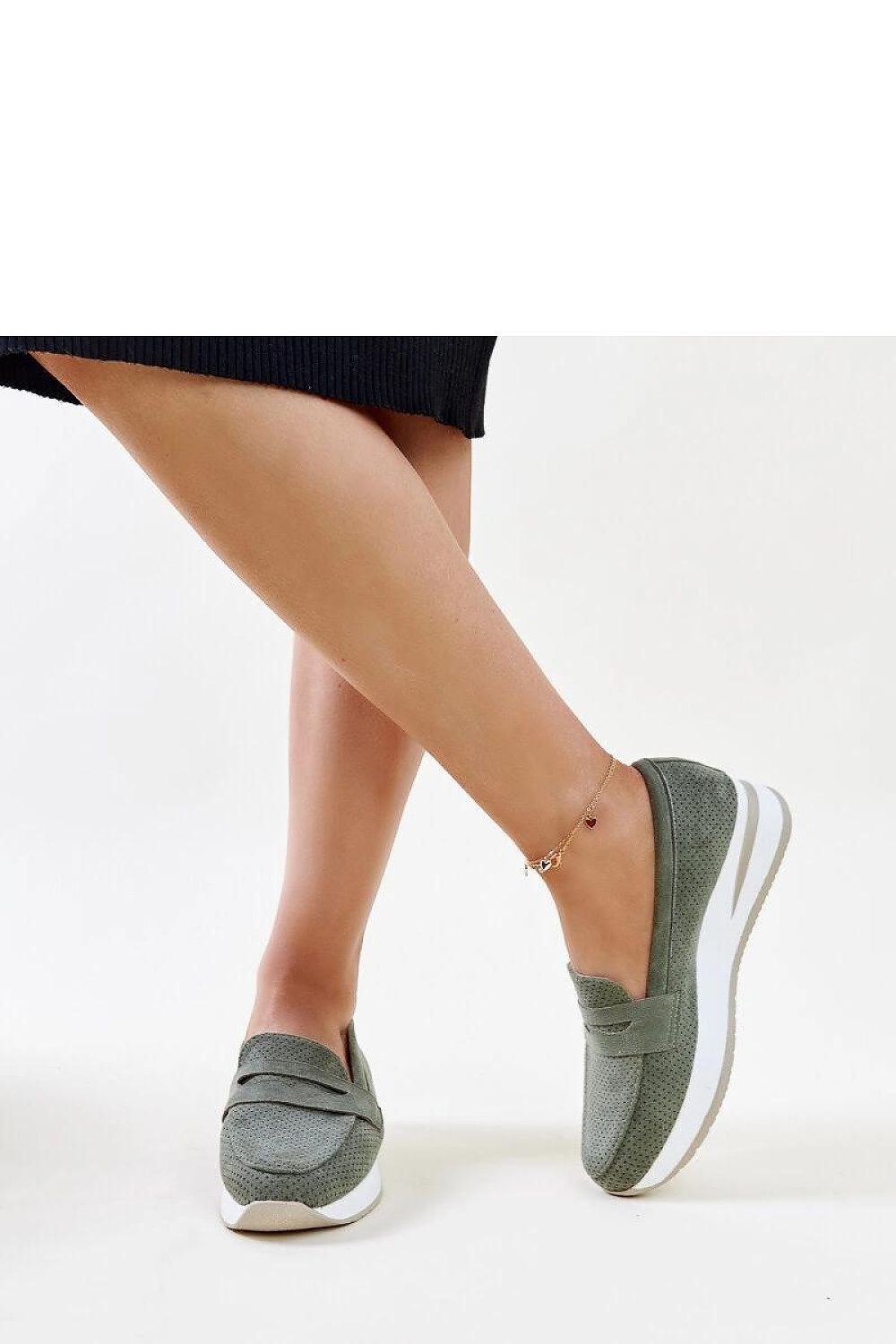 Rosa Muna Loafers til dame til dame fra MS StyleHaven, laget av Viskose; polyester; Polyamid, farge Grønn, størrelse 38, med long ermer, perfekt til casual; dress