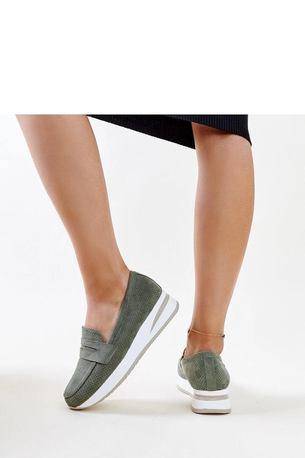 Rosa Muna Loafers til dame til dame fra MS StyleHaven, laget av Viskose; polyester; Polyamid, farge Grønn, størrelse 40, med long ermer, perfekt til casual; dress